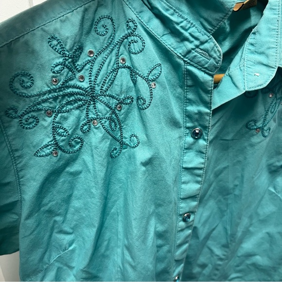Wrangler turquoise embroidered snap up western top size M - Picture 2 of 6